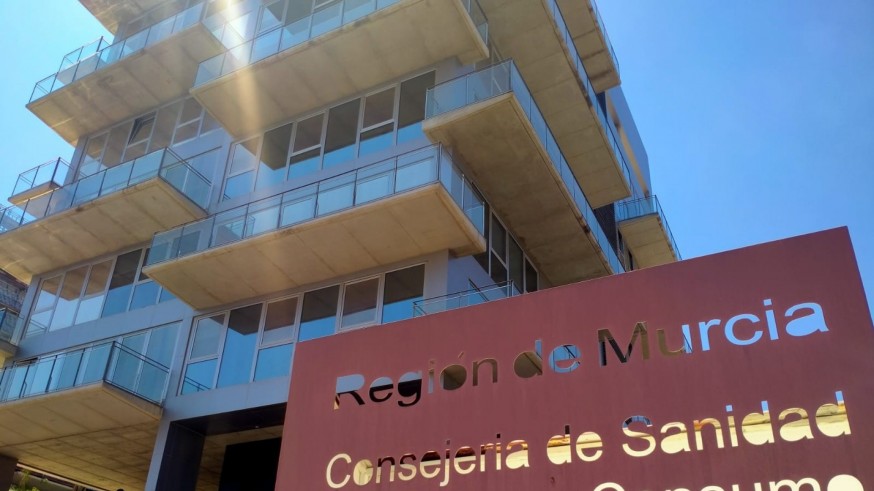 Una investigación interna del Servicio Murciano de Salud destapa un presunto fraude millonario en la compra de prótesis cardiovasculares