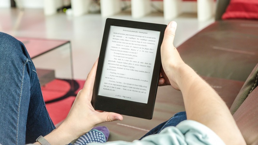 Las librerías resisten y celebran el 23 de abril con descuentos, pese al auge del digital