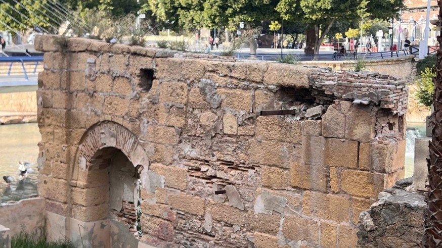 Huermur denuncia el abandono de los molinos del río Segura