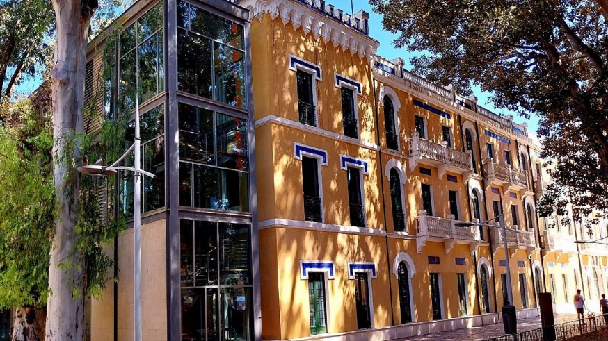 La biblioteca desde tu sofá. La Biblioteca Río Segura