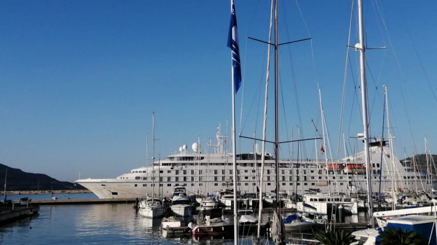 Las escalas de cruceros en Cartagena se resentirán este año por el crecimiento en Alicante