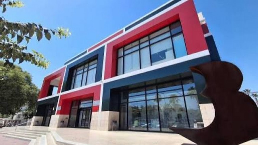 La biblioteca desde tu sofá: Andrés Carmona de la Biblioteca Regional