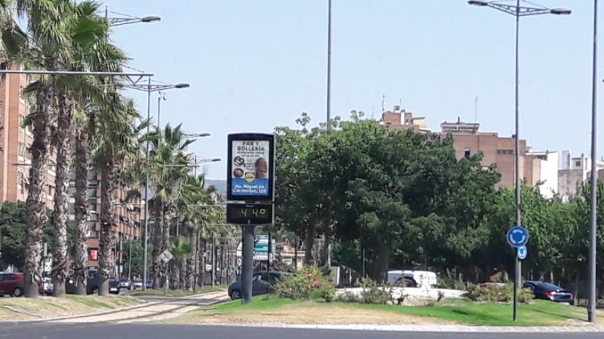Termómetro marca 44º en Murcia