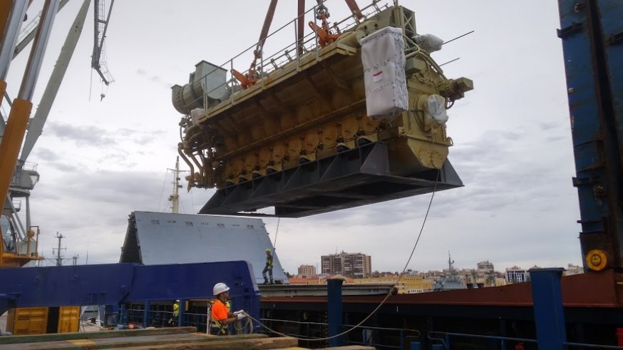 Embarque de los motores fabricados por Navantia