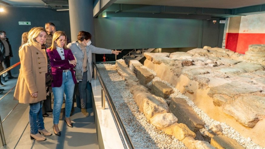 La cripta arqueológica de la plaza Serreta abre al público a través de Puerto de Culturas