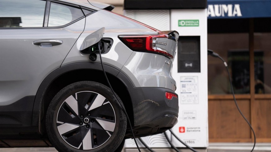 Hasta 7.000 euros de deducción en renta por la compra de un vehículo eléctrico