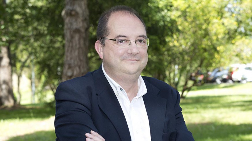 El escritor Pedro Ugarte