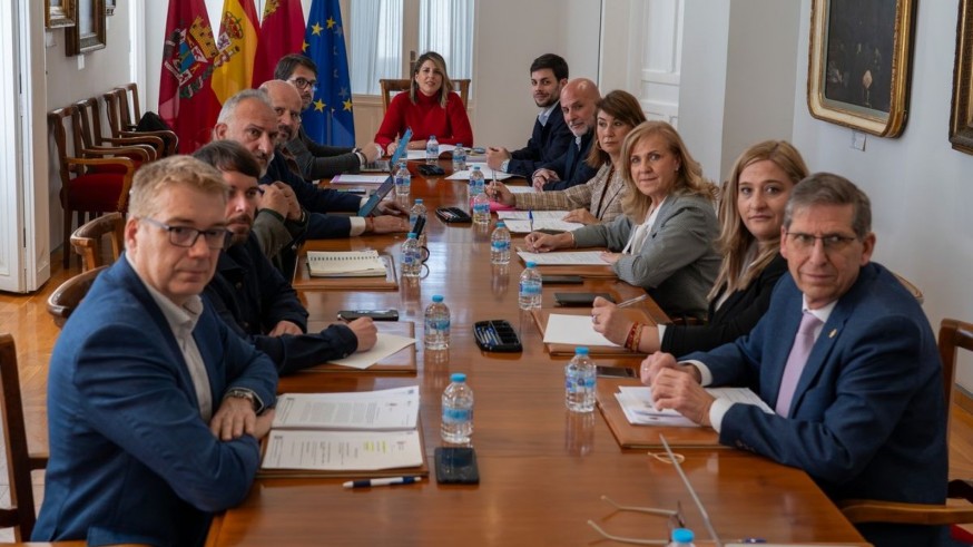 Las ayudas a la maternidad de Cartagena no tienen en cuenta la renta 