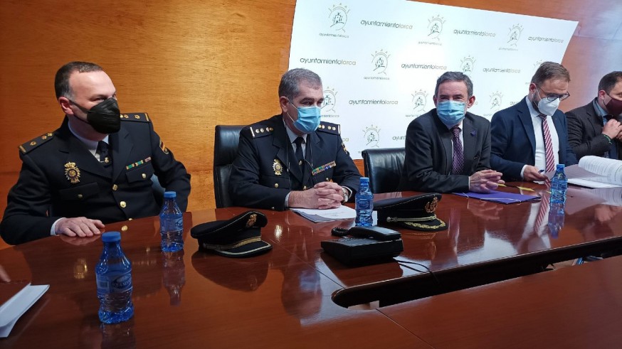 TARDE ABIERTA. La Policía Nacional de Lorca prepara su dispositivo para Semana Santa
