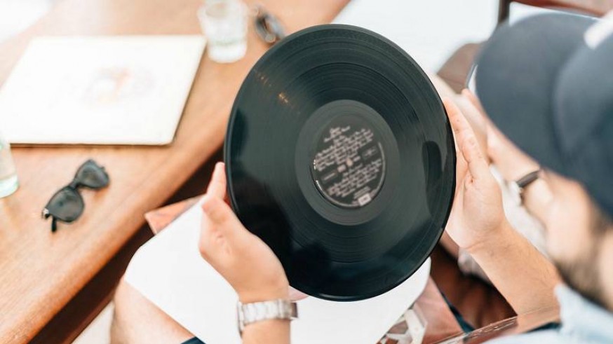 LA RADIO DEL SIGLO. Duelo musical