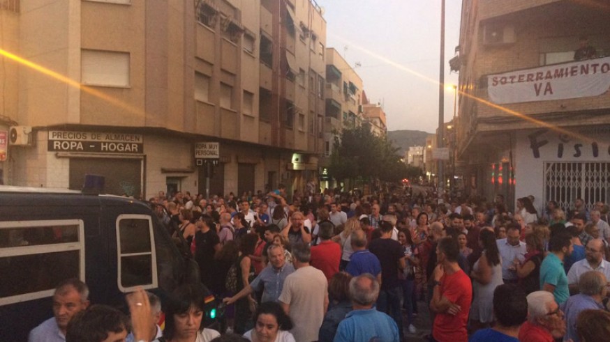 Concentración de vecinos ayer en Murcia