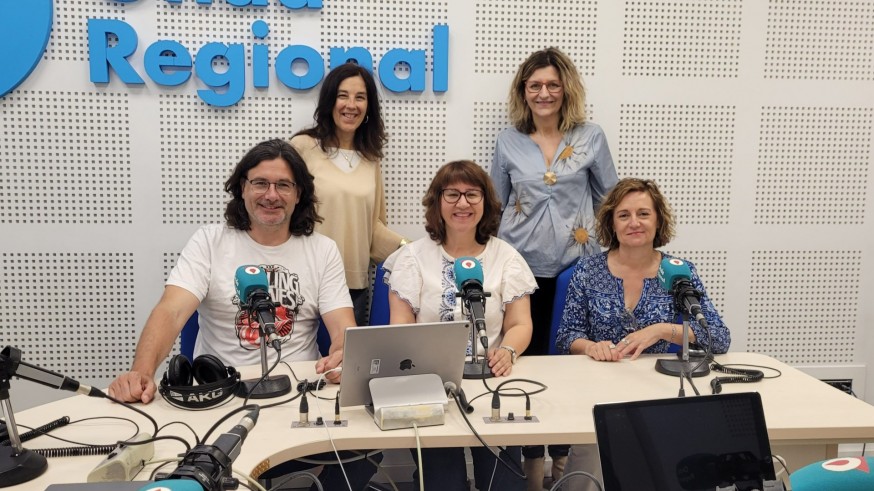 En el centro de la clase. El Equipo de Convivencia