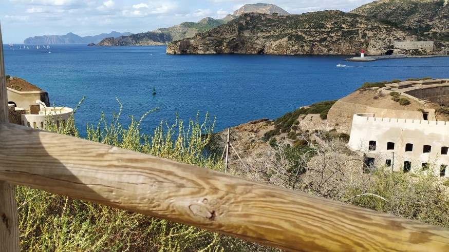 VIENTO DE LEBECHE. Oteando el horizonte desde nuestra atalaya