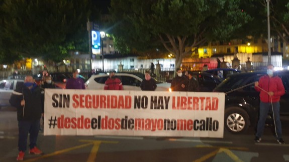 Vecinos de El Palmar durante la manifestación