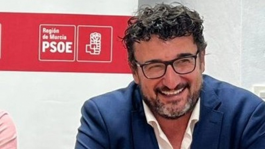 Ginés Ruiz Maciá presenta su precandidatura para liderar el PSOE en Murcia de cara a las municipales de 2027