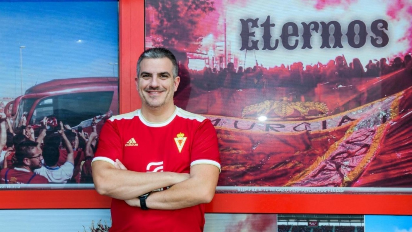 Salva Oliva: "Toca espabilar, que hay 18.000 aficionados detrás del equipo"