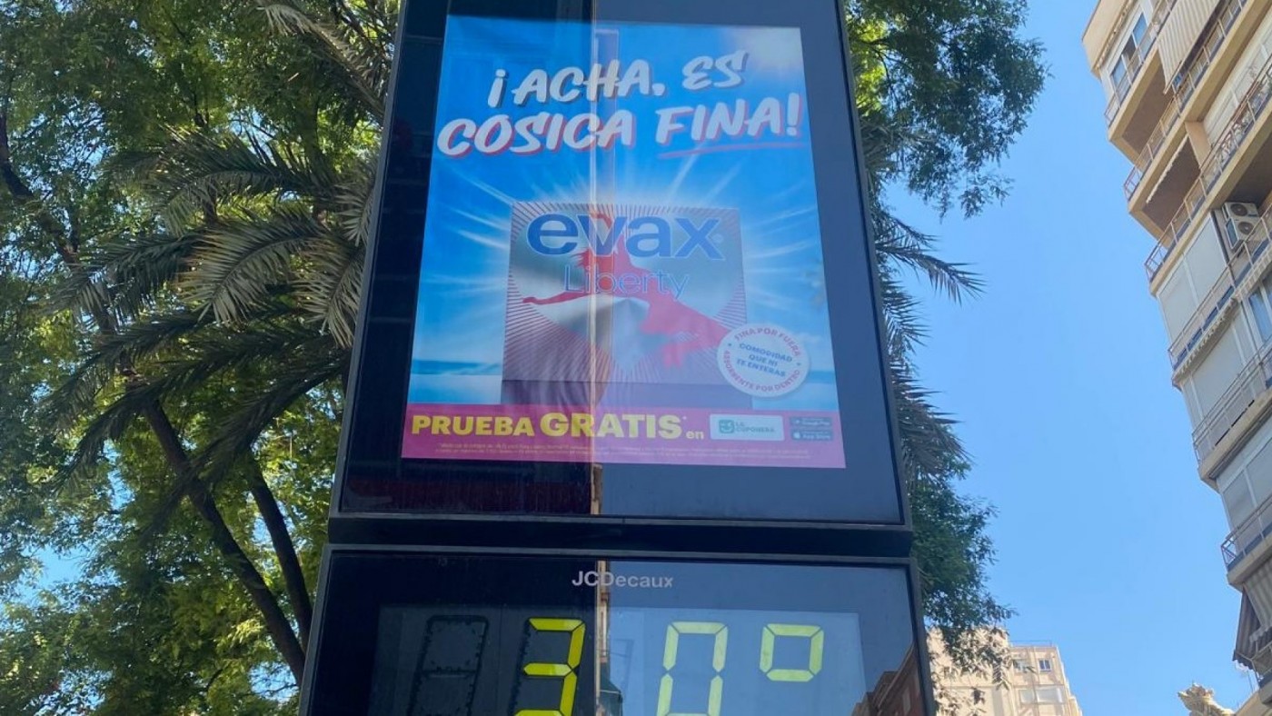 Evax 'murcianiza' sus compresas