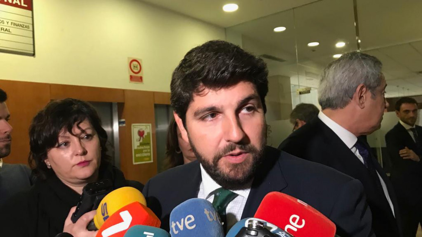 López Miras sobre la inversión del ministerio para el Mar Menor: '¿Se creen que en Murcia somos tontos?