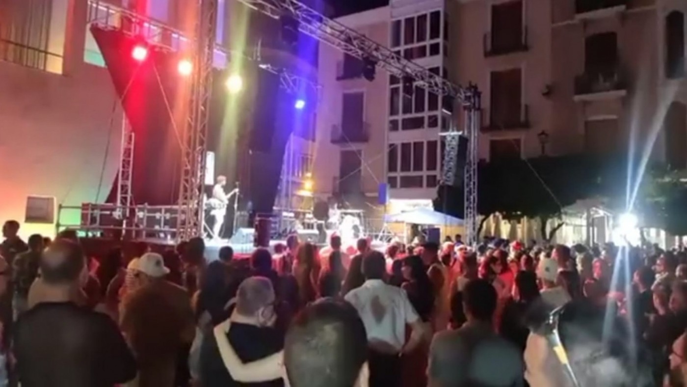 La Policía pide disculpas a Saiz y abre expediente al inspector que interrumpió el concierto