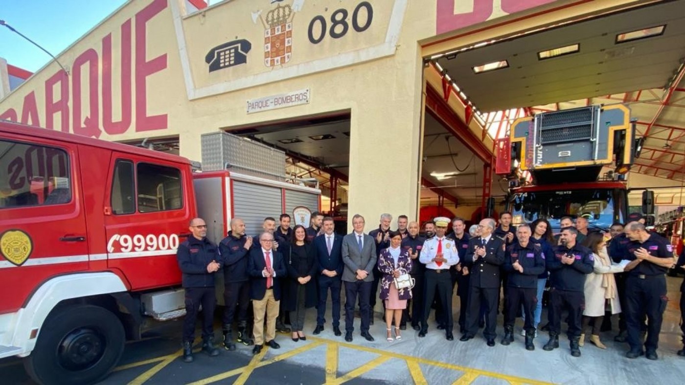 Murcia dona dos camiones de bomberos a la ciudad africana de Meriental 