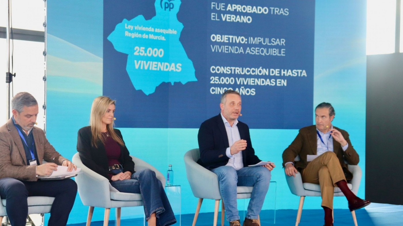 Domingo Segado achaca al bloqueo de Vox y PSOE que los jóvenes puedan construir su proyecto de vida