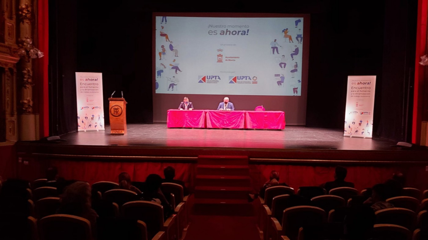 Encuentro de autónomos organizado por UPTA en el Teatro Romea