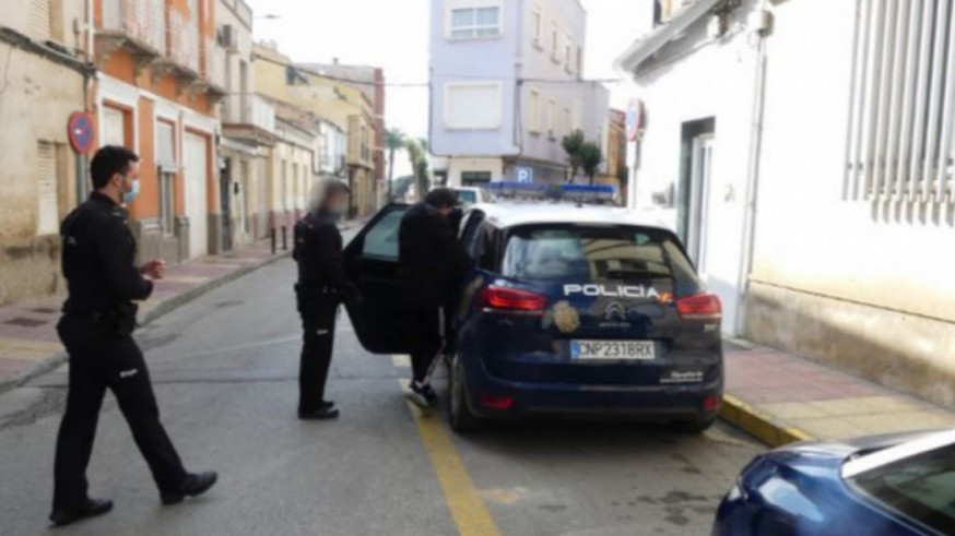 Un detenido en Alcantarilla el pasado 1 de abril. POLICÍA NACIONAL