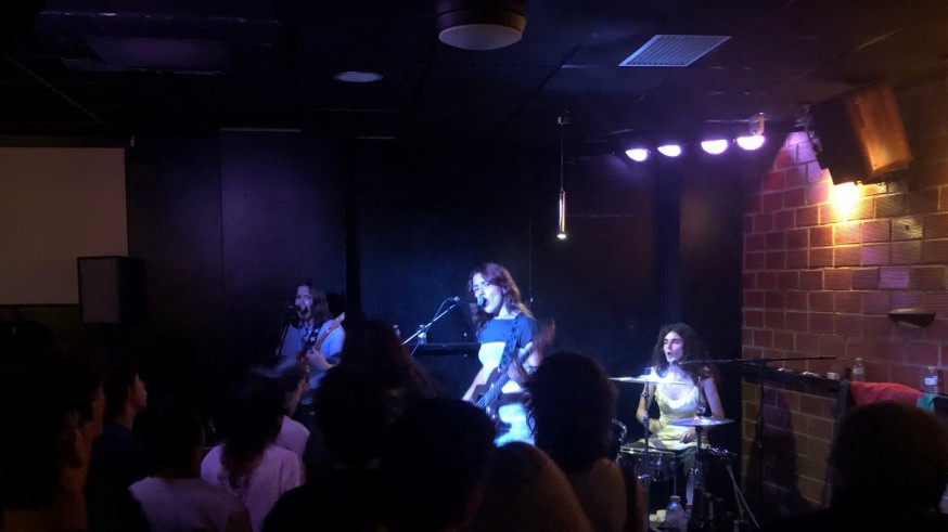 Laura, Elia y Lucía son "La 126": rock para disfrutar en directo