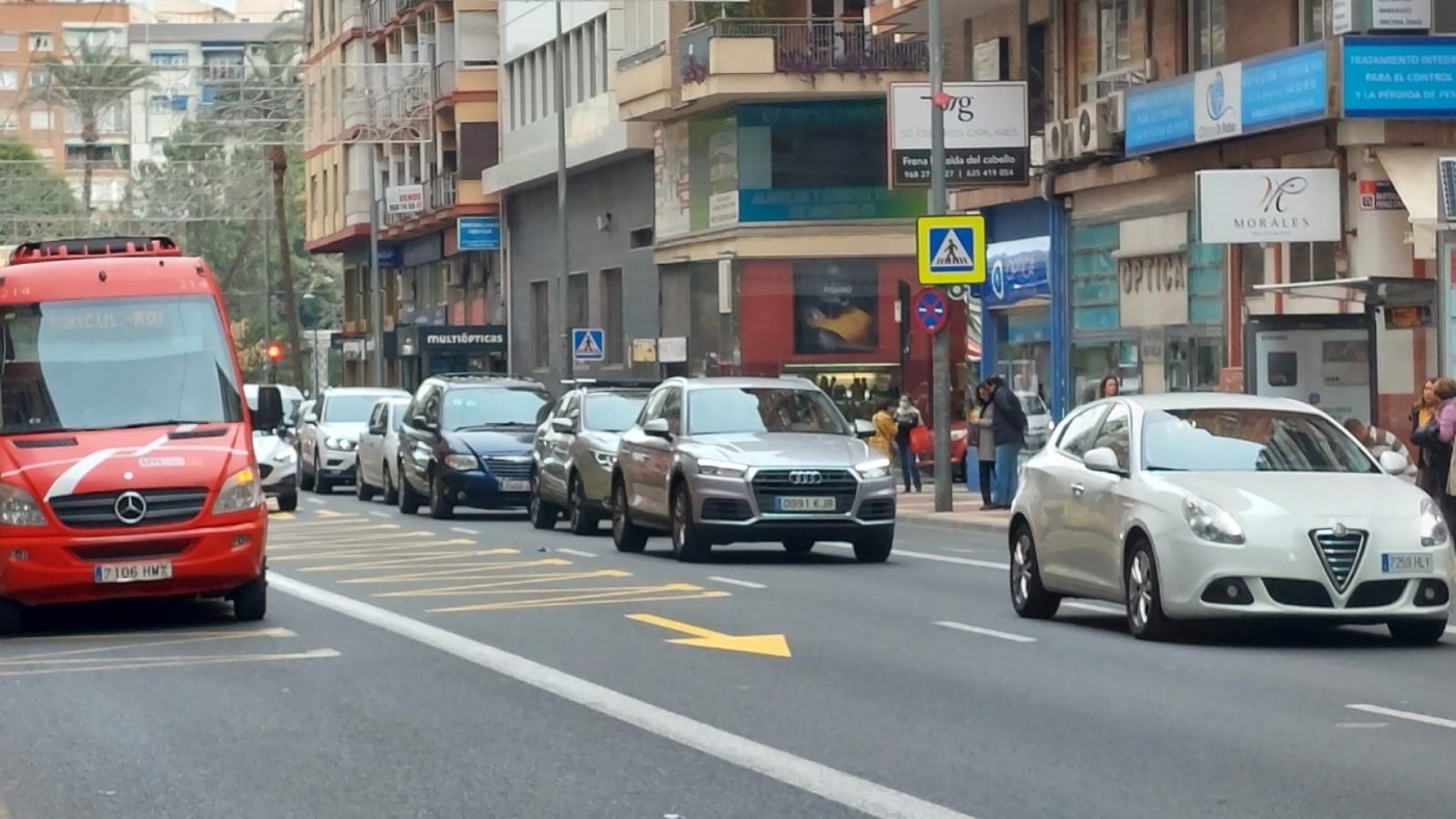 El transporte público no circulará por Gran Vía y avenida Constitución desde este jueves por las obras de movilidad