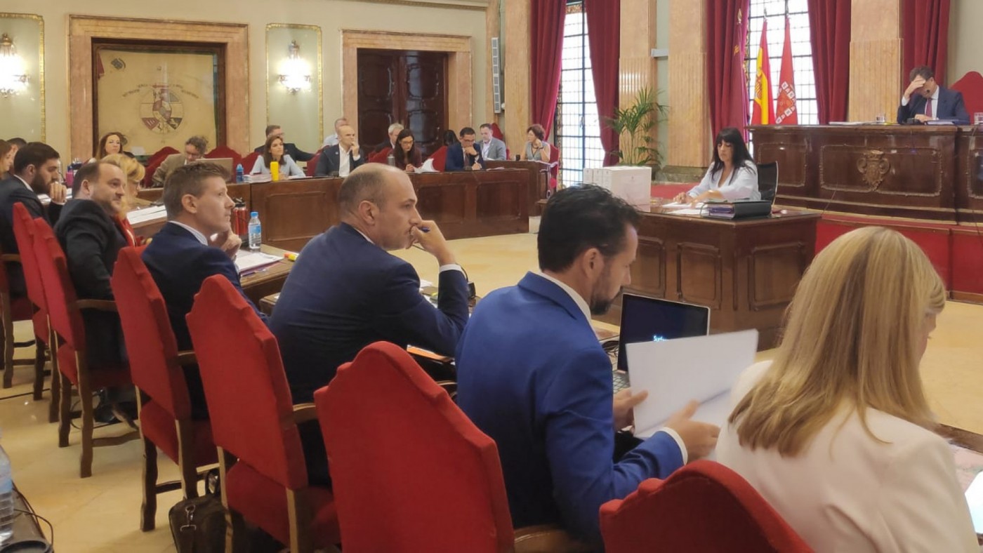 Pleno en el ayuntamiento de Murcia
