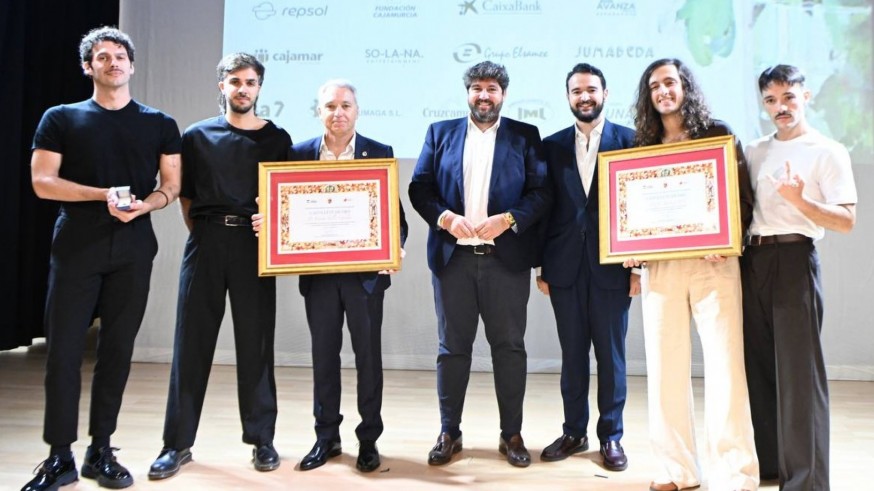 Vicente Vallés y Arde Bogotá reciben el Castillete de Oro