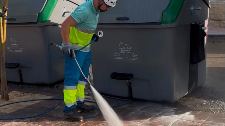 Murcia activa un dispositivo extraordinario de limpieza hasta el 15 de septiembre