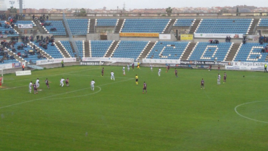 El Jumilla cae 2-0 ante el Badajoz