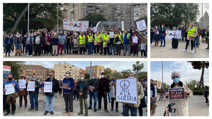 150 personas claman "No a la guerra" en Murcia