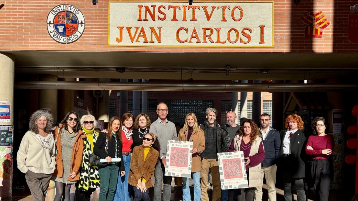 “¿Ey, te la has hecho?”: Murcia lanza una campaña en 25 institutos para prevenir el VIH entre adolescentes