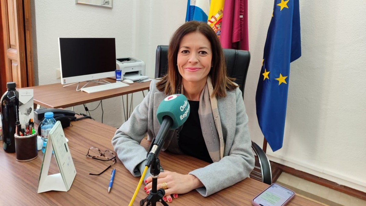 Mª Carmen Moreno «Desde hoy al martes Águilas es una fiesta de