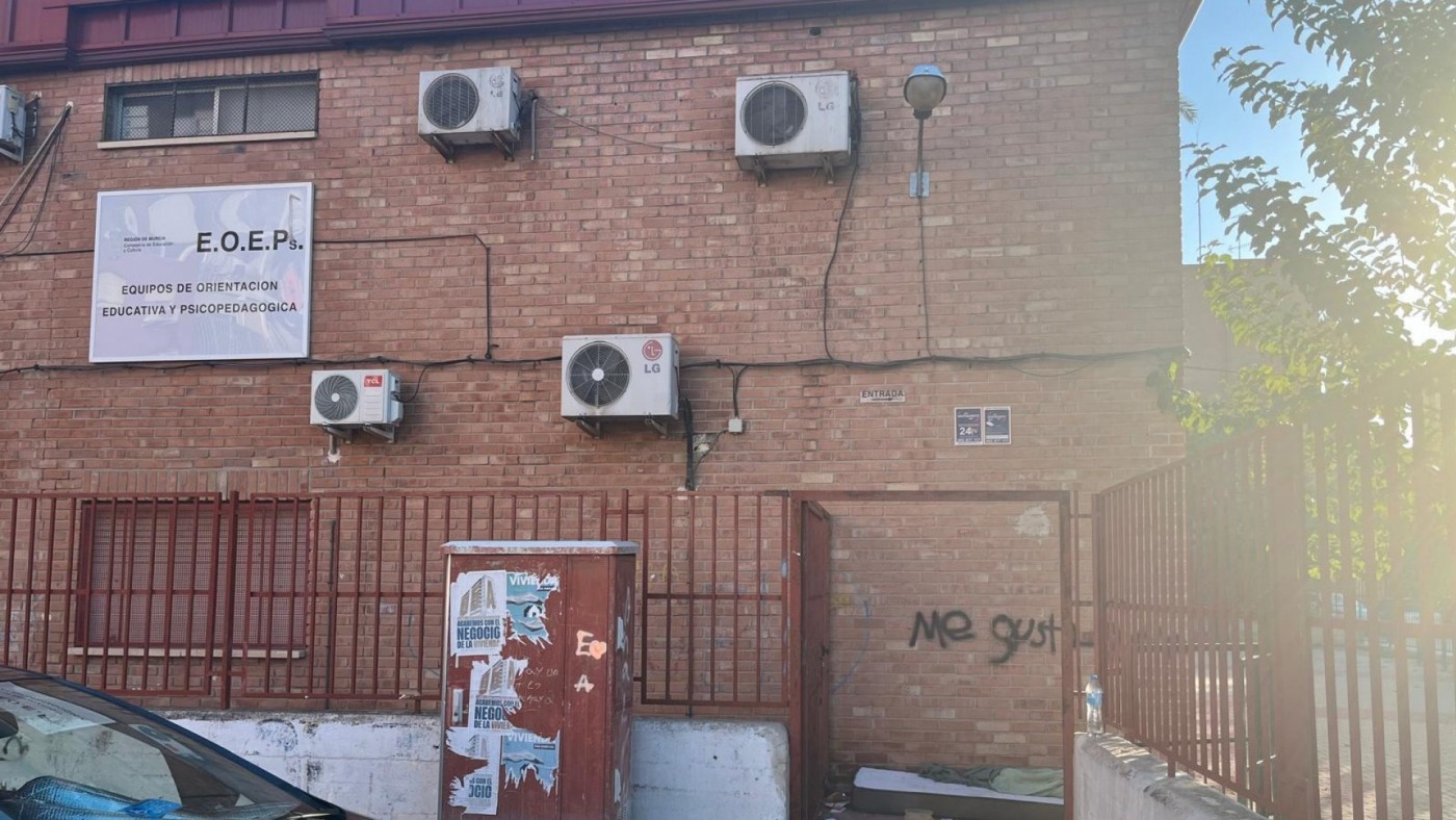 STERM Y CCOO protestarán por el mal estado de la sede de los orientadores en La Paz