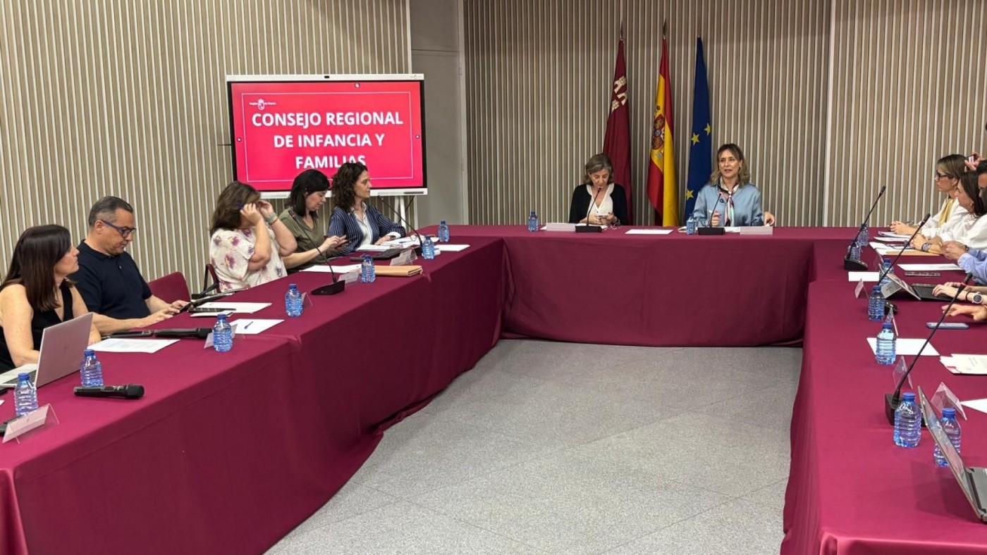 Las familias numerosas de la Región podrán renovar su título automáticamente hasta que los hijos cumplan 26 años