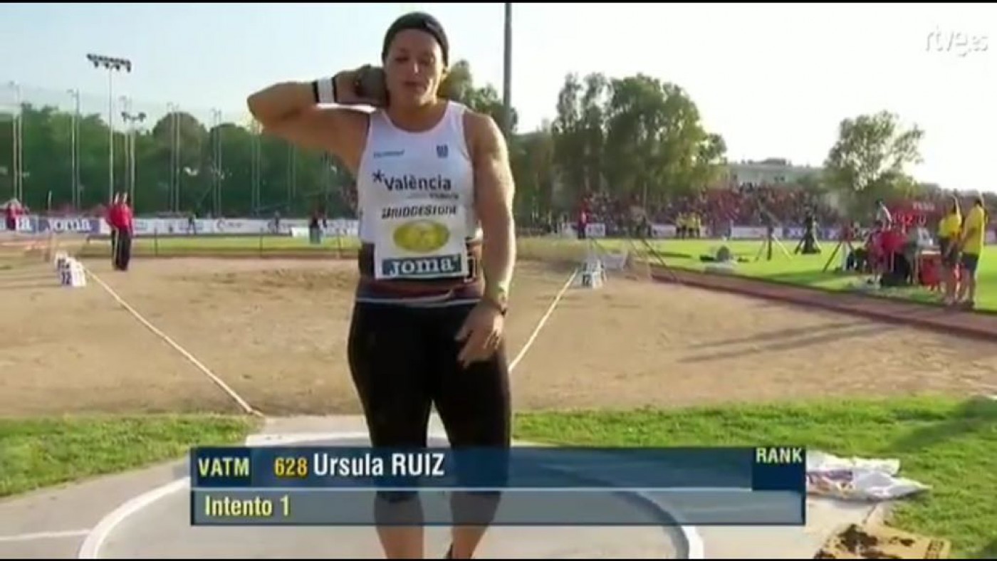 Úrsula Ruiz en el lanzamiento que le dio el título (foto: captura de RTVE)