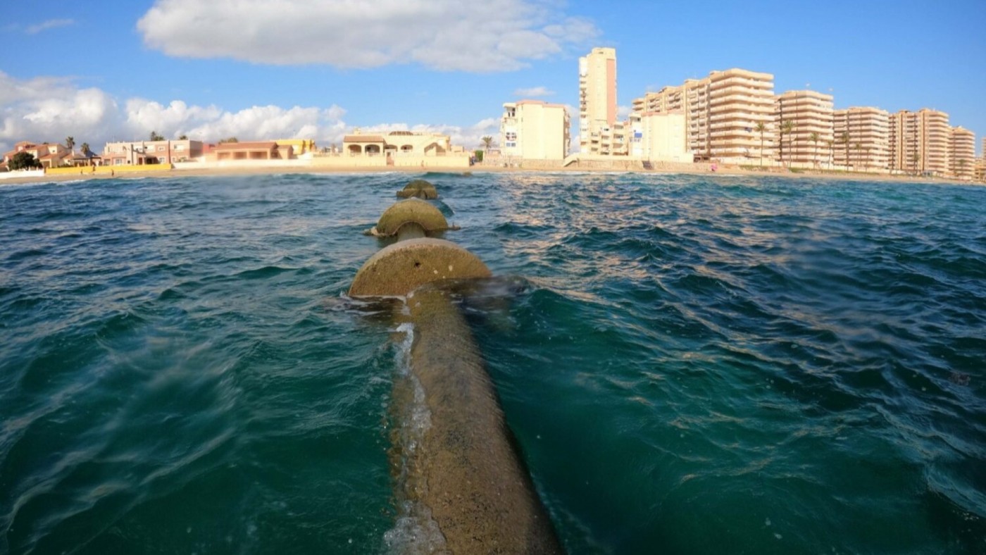 Nuevo verano con vertidos en Cala Reona