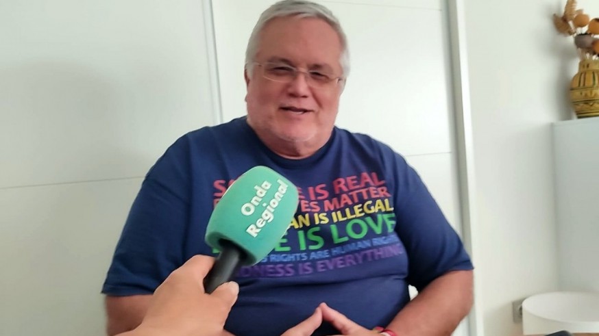 Águilas contará con un Registro de Parejas de Hecho, el tercero en la Región de Murcia. Hablamos con el concejal Ginés Desiderio Navarro
