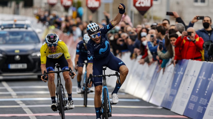 Alejandro Valverde engorda su palmarés con un gran triunfo en Galicia