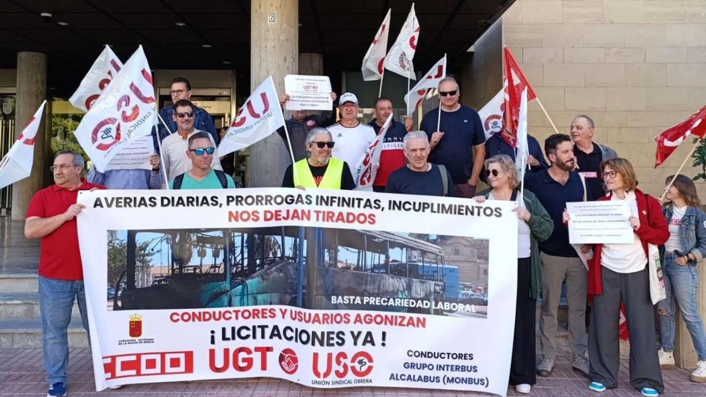 Los conductores de bus urbano y metropolitano de Murcia piden nuevas concesiones de transporte