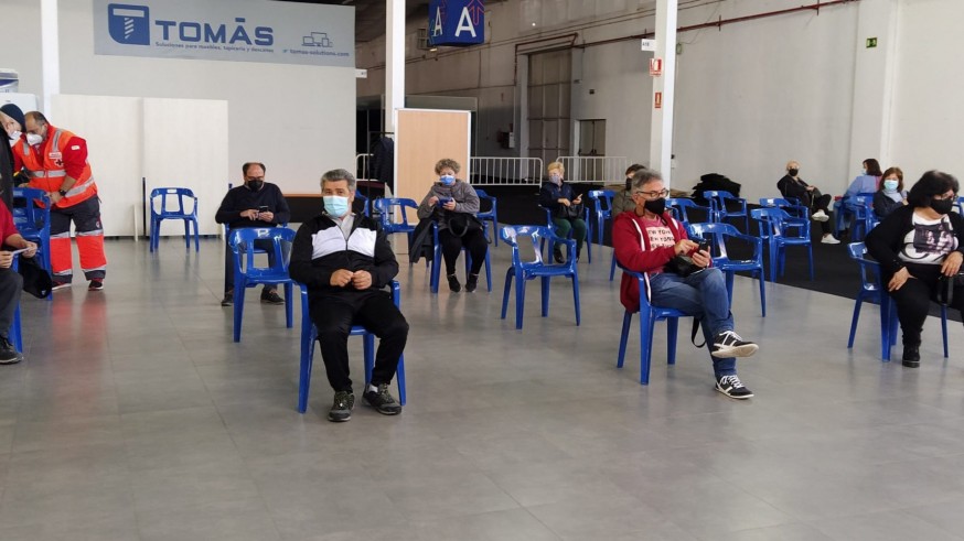 Vacunados en el recinto de la Feria del Mueble de Yecla