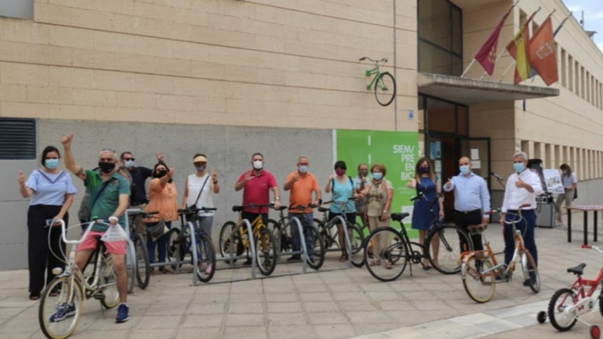 Donación de bicicletas a la Asociación de Salud Mental de Murcia y Comarcas. ORM