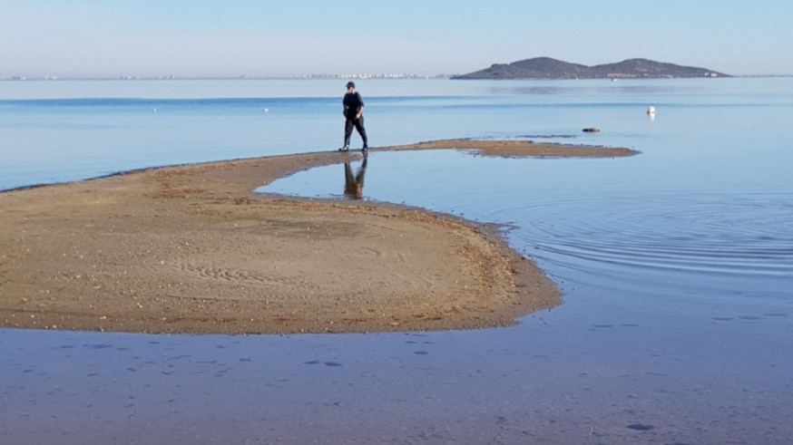 Bancos de arena en el Mar Menor. Foto: Ayuntamiento de Cartagena