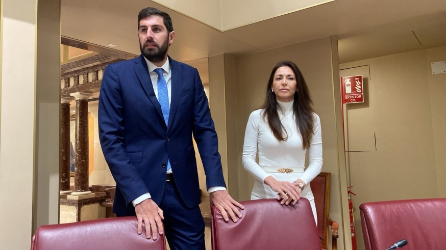 Antelo acusa a Vox de bloquear leyes clave en Murcia y no descarta a más dimisiones