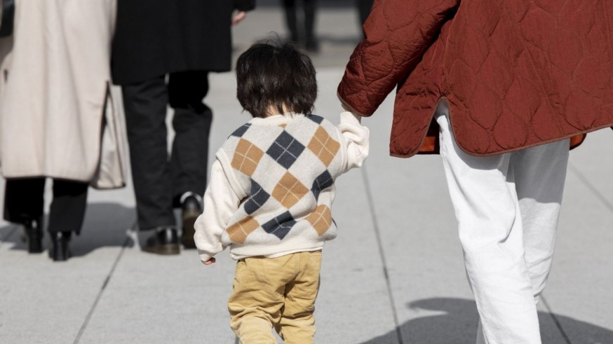 Unos 60 menores bajo tutela pública están en disposición de ser acogidos por familias en la Región de Murcia