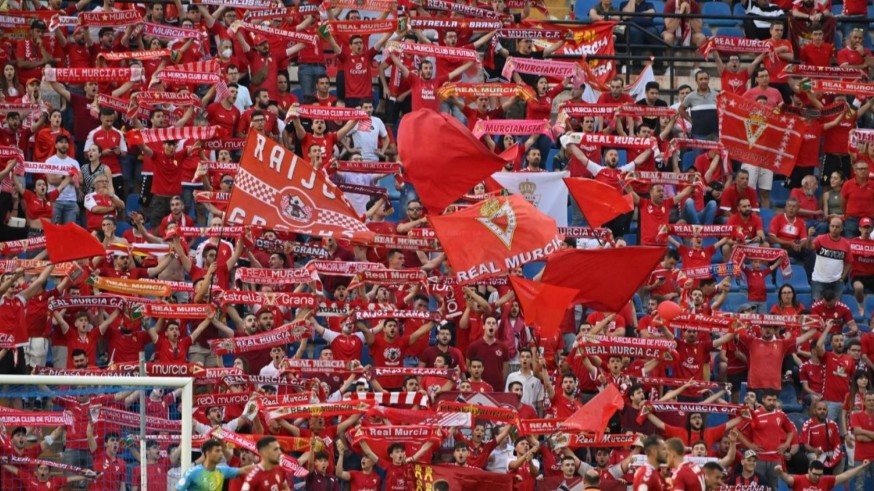 El Real Murcia supera los 10.000 abonados