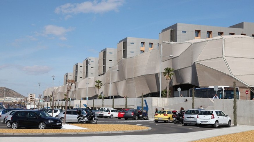 MC Cartagena denuncia el ingreso de adultos en el área de Pediatría del Hospital Santa Lucía 